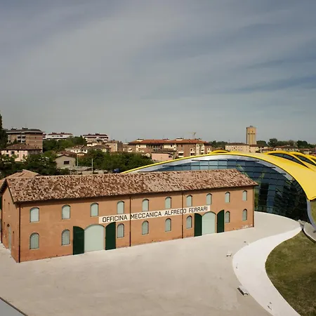 Apartment Eufemia Suites Modena - Luxury, 100M From Piazza Grande